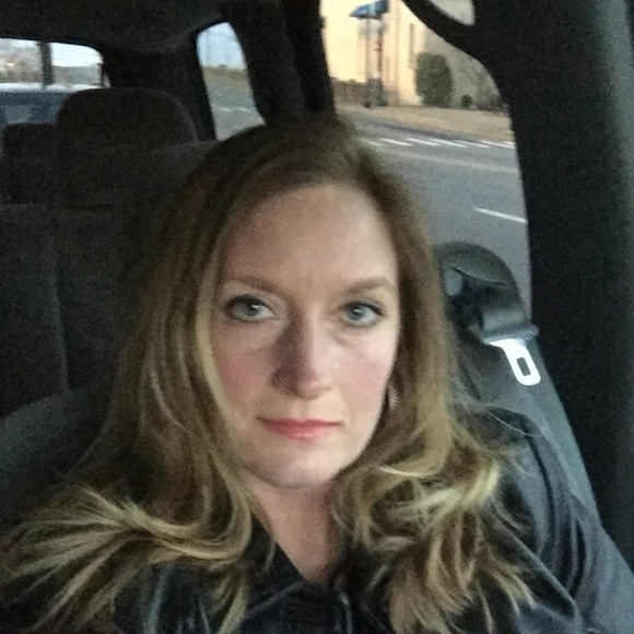 Meet your Posher, Cristy - Picture 1 of 1